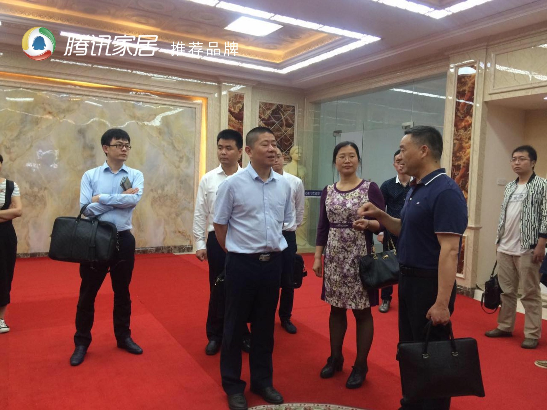 热烈欢迎市政府金融办领导来我司参观指导